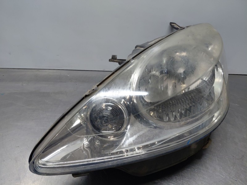 Recambio de faro izquierdo para peugeot 1007 dolce referencia OEM IAM 620849  