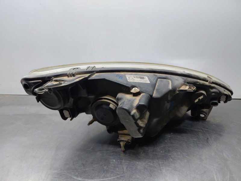 Recambio de faro izquierdo para peugeot 1007 dolce referencia OEM IAM 620849  