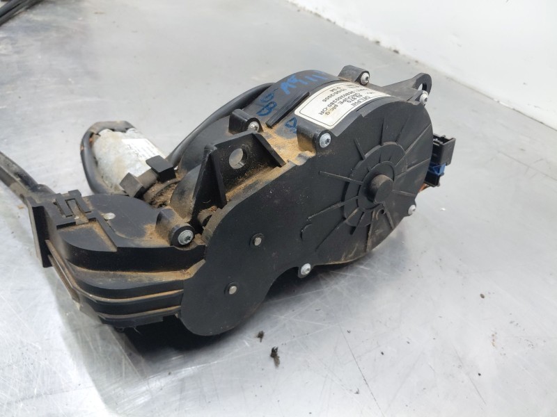 Recambio de motor cierre centralizado delantero izquierdo para peugeot 1007 dolce referencia OEM IAM 9680250380  