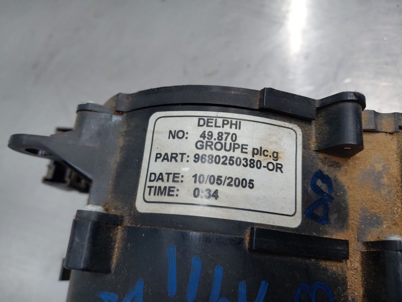 Recambio de motor cierre centralizado delantero izquierdo para peugeot 1007 dolce referencia OEM IAM 9680250380  