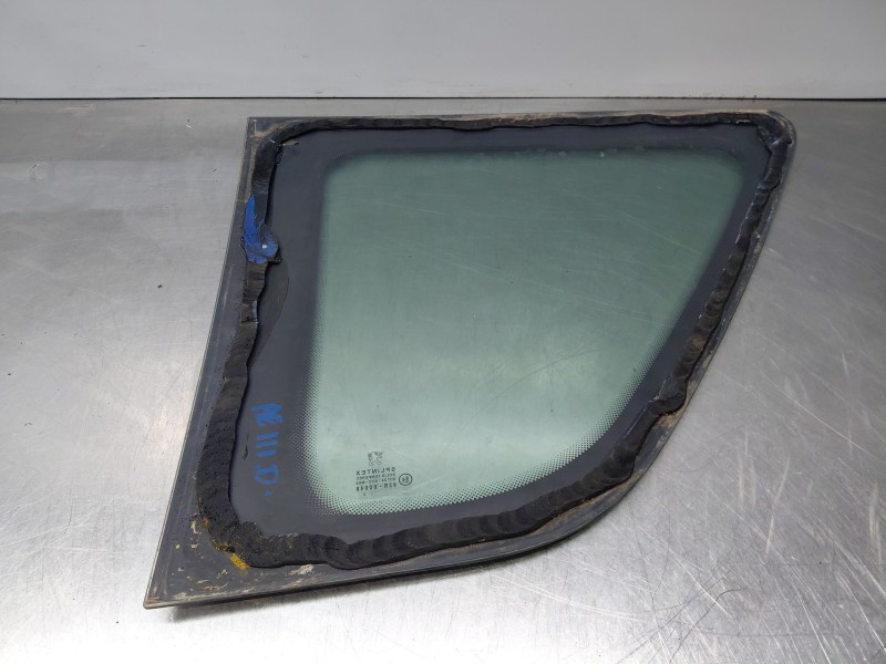 Recambio de luna custodia trasera derecha para peugeot 1007 dolce referencia OEM IAM 8569RR  