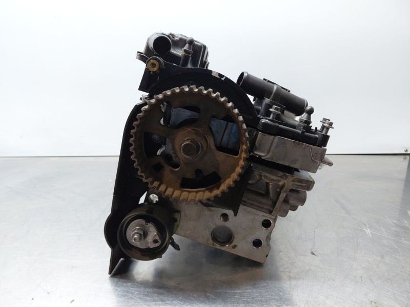 Recambio de culata para citroën c-crosser exclusive referencia OEM IAM   