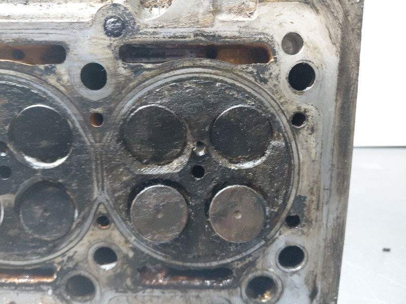 Recambio de culata para mercedes-benz sprinter (w901,w904) caja cerr. 4-t referencia OEM IAM A6110102320 A6110106620 