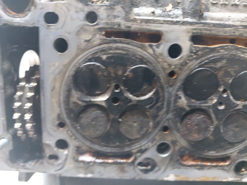 Recambio de culata para mercedes-benz sprinter (w901,w904) caja cerr. 4-t referencia OEM IAM A6110102320 A6110106620 