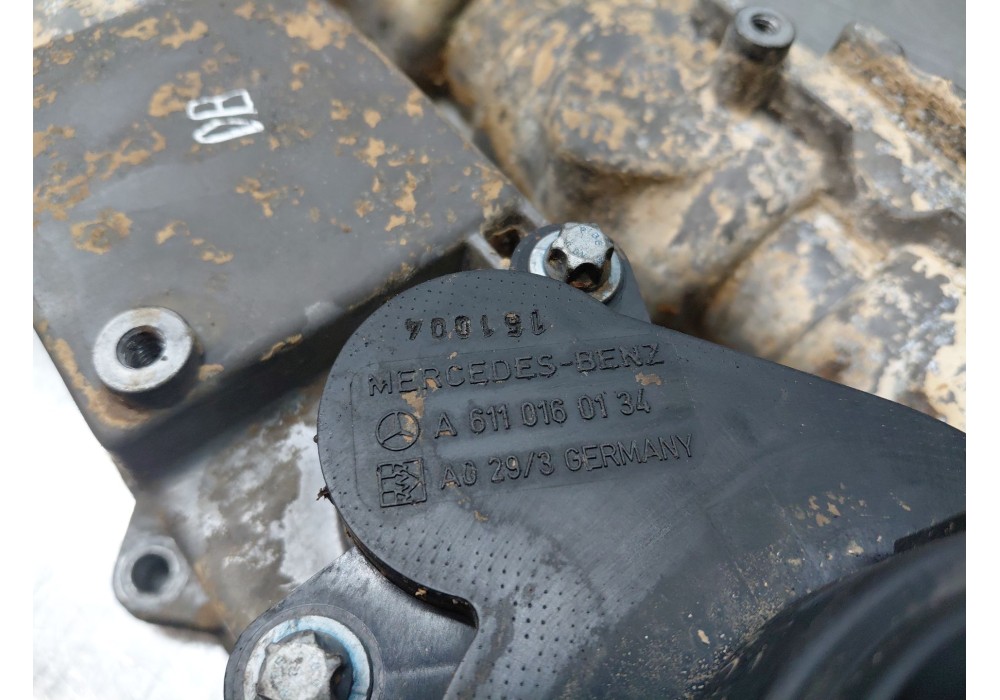 Recambio de tapa balancines para mercedes-benz sprinter (w901,w904) caja cerr. 4-t referencia OEM IAM A6460161905 A6460101930 A6