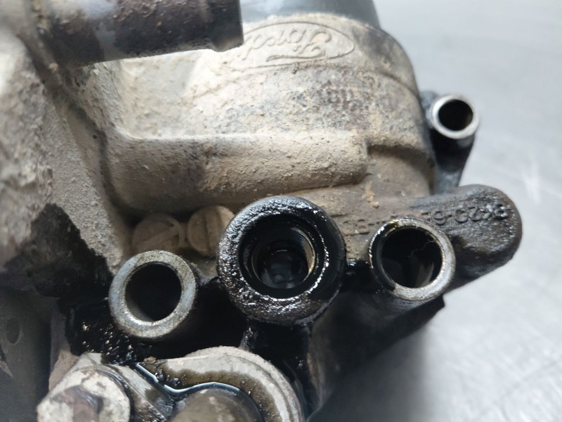 Recambio de soporte filtro aceite para citroën jumper kasten l2h2 referencia OEM IAM 9826074680  