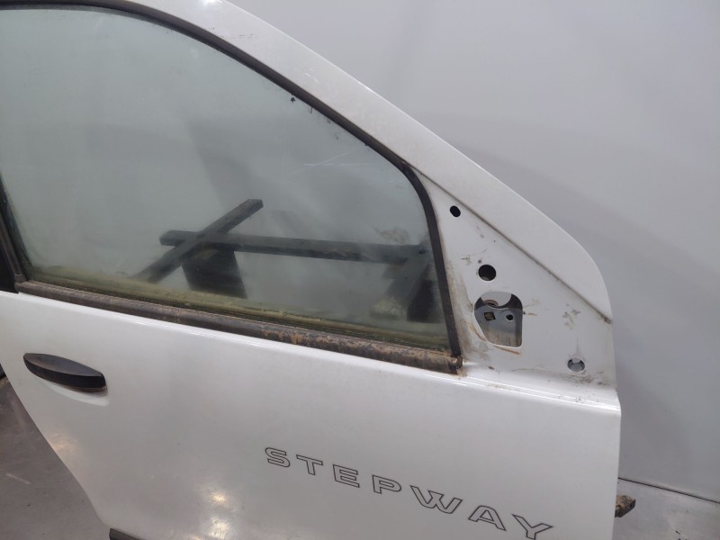 Recambio de puerta delantera derecha para dacia lodgy laureate referencia OEM IAM   
