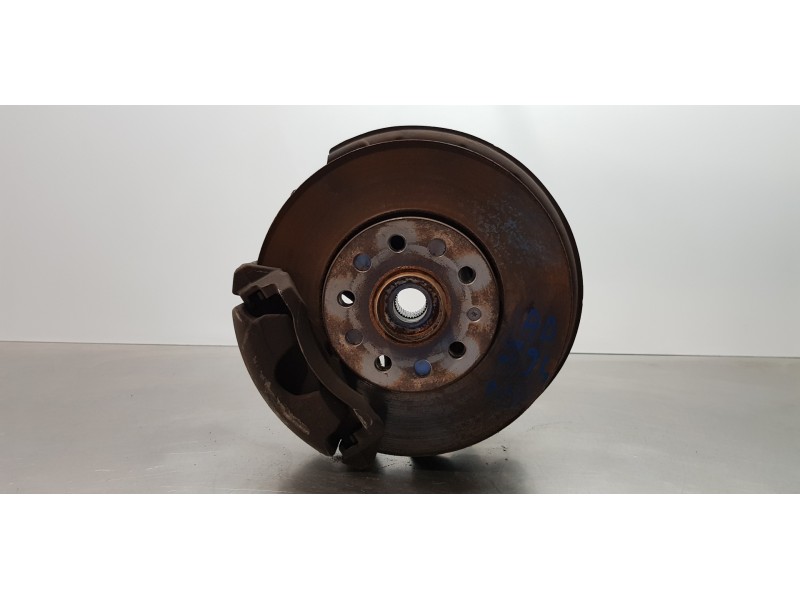 Recambio de mangueta delantera derecha para volkswagen caddy ocio trendline bluemotion referencia OEM IAM 1K0407256AC   Recambio de mangueta delantera derecha para volkswagen caddy ocio trendline bluemotion referencia OEM IAM 1K0407256AC