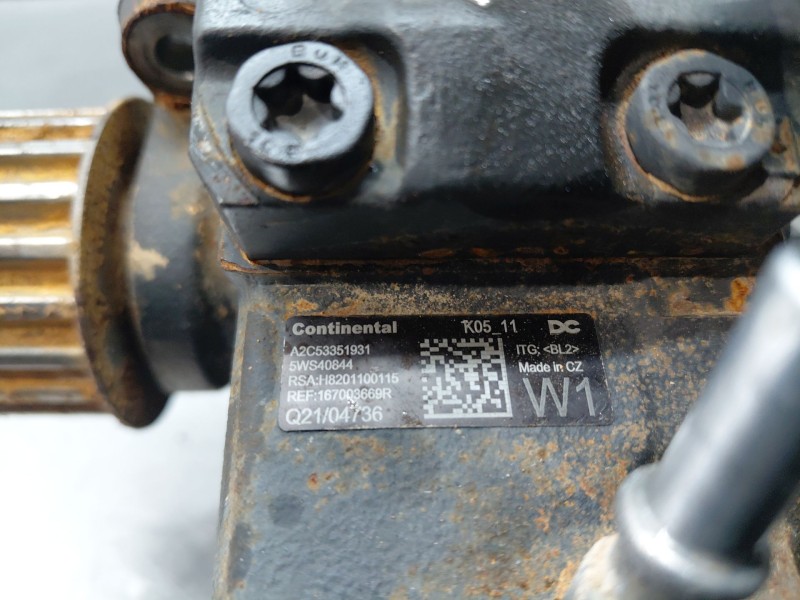 Recambio de bomba combustible para dacia lodgy laureate referencia OEM IAM   