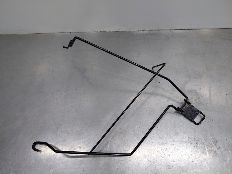 Recambio de soporte rueda repuesto para dacia lodgy laureate referencia OEM IAM   