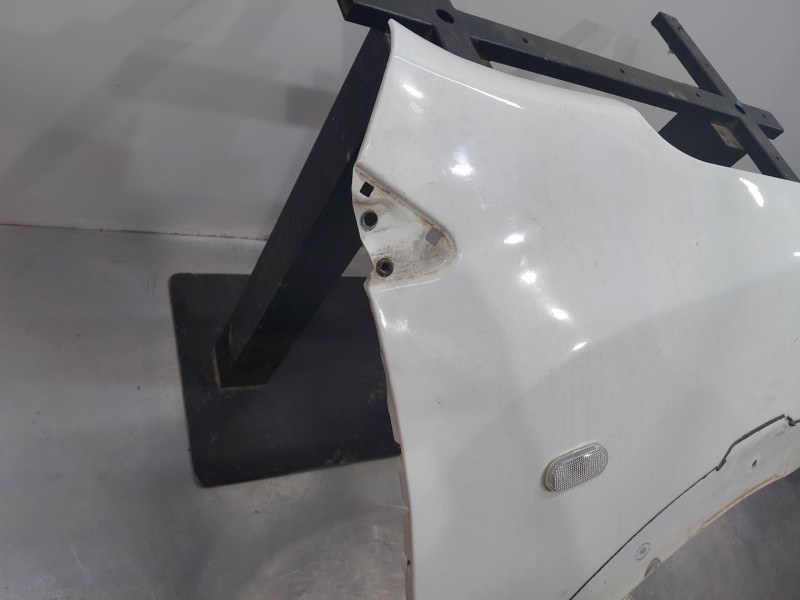 Recambio de aleta delantera derecha para dacia lodgy laureate referencia OEM IAM   