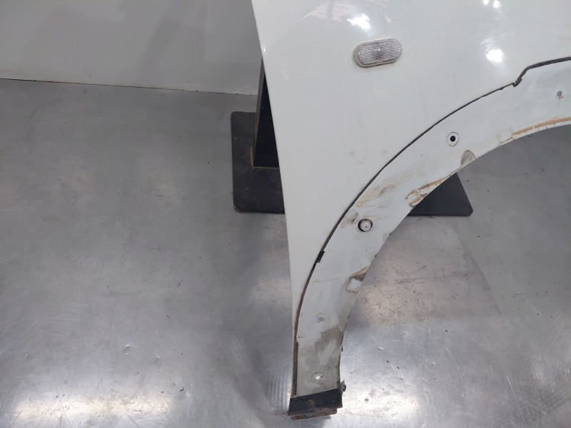 Recambio de aleta delantera derecha para dacia lodgy laureate referencia OEM IAM   