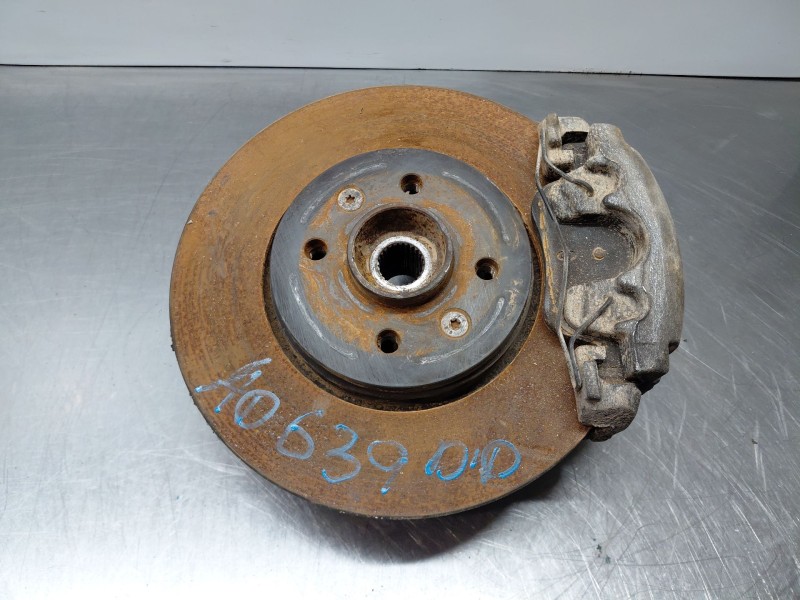 Recambio de mangueta delantera derecha para dacia lodgy laureate referencia OEM IAM 400143629R  