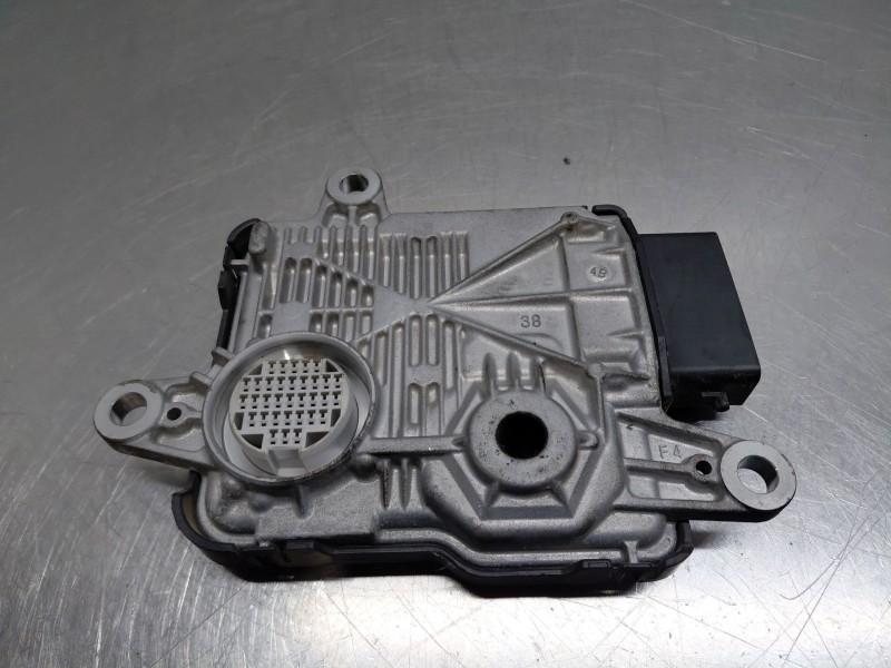 Recambio de centralita cambio automatico para volvo v90 kombi momentum referencia OEM IAM 31380617  