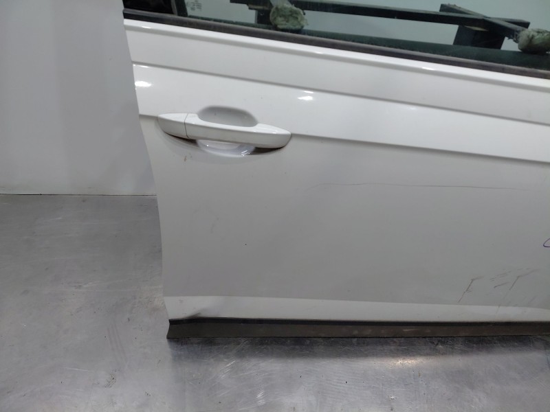 Recambio de puerta delantera derecha para volkswagen taigo life referencia OEM IAM   