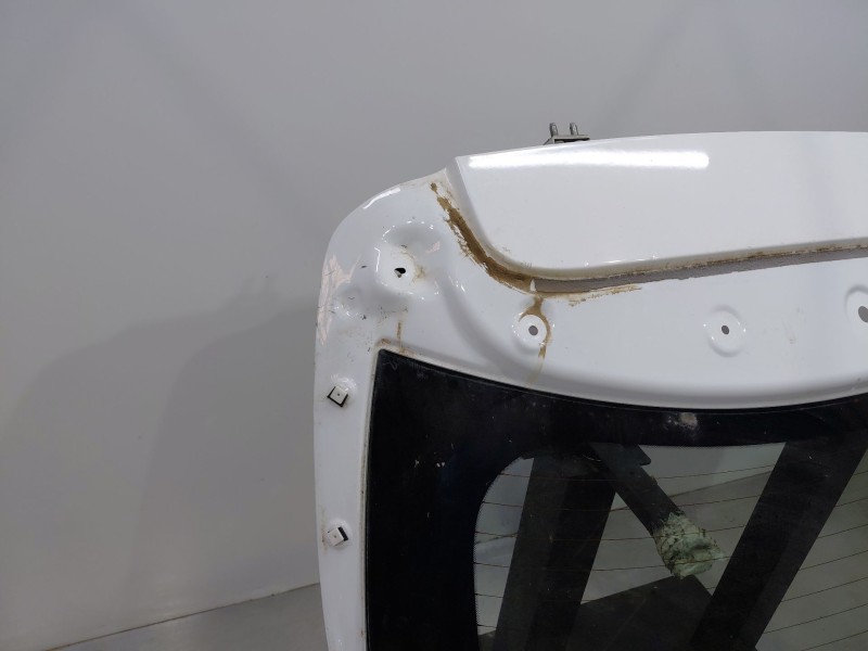 Recambio de porton trasero para kia xceed tech referencia OEM IAM   