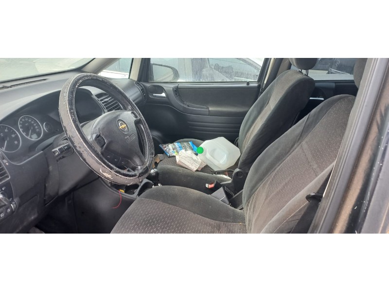 opel zafira a del año 2004