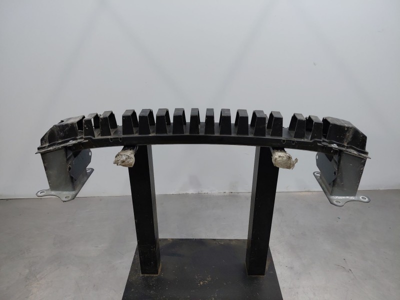 Recambio de refuerzo paragolpes delantero para ford focus st-line referencia OEM IAM   