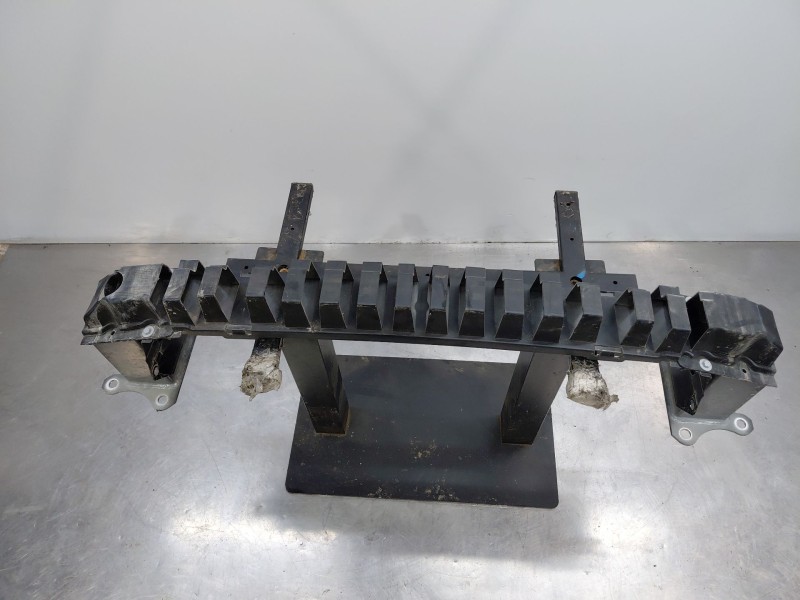 Recambio de refuerzo paragolpes delantero para ford focus st-line referencia OEM IAM   