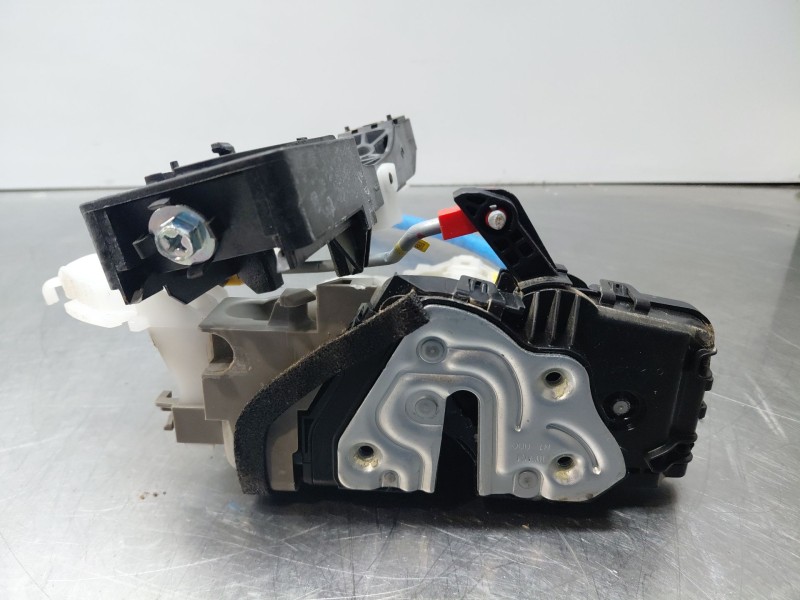 Recambio de cerradura puerta delantera derecha para kia xceed tech referencia OEM IAM   