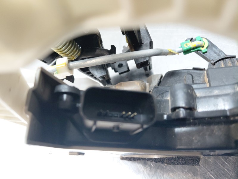 Recambio de cerradura puerta delantera izquierda para kia xceed tech referencia OEM IAM   