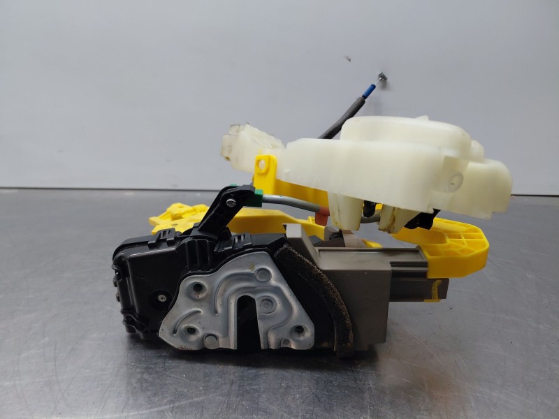 Recambio de cerradura puerta trasera izquierda para kia xceed tech referencia OEM IAM   