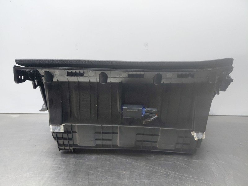 Recambio de guantera para kia xceed tech referencia OEM IAM   