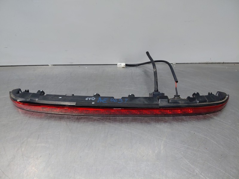 Recambio de luz central de freno para kia xceed tech referencia OEM IAM   