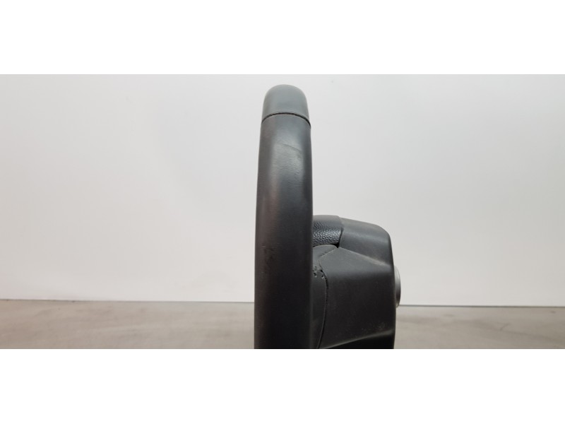 Recambio de volante para toyota corolla (e21) hybrid active referencia OEM IAM 4510202800C0 451000Z220 