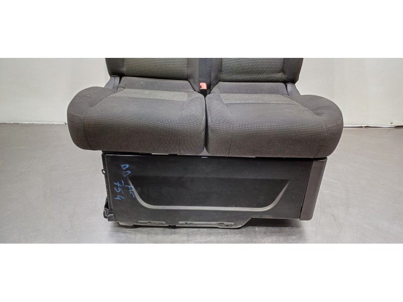 Recambio de asiento delantero derecho para ford transit custom kasten 330 l1 referencia OEM IAM 1926702 BK2162534EL 