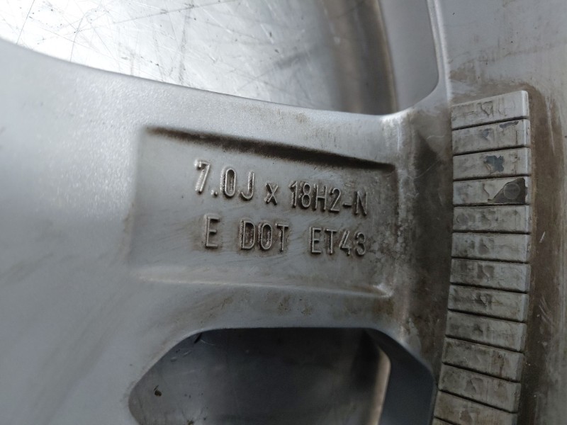 Recambio de llanta para audi q3 (f3b) 35 tdi referencia OEM IAM   