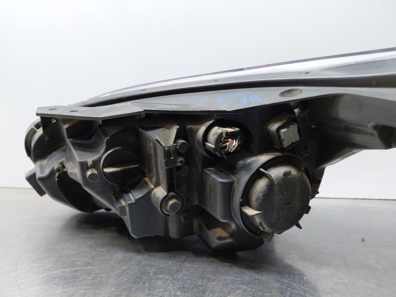 Recambio de faro derecho para kia xceed tech referencia OEM IAM   