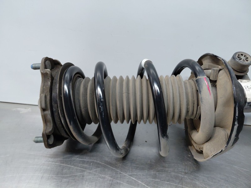 Recambio de amortiguador delantero derecho para kia xceed tech referencia OEM IAM 54661J7RA0  