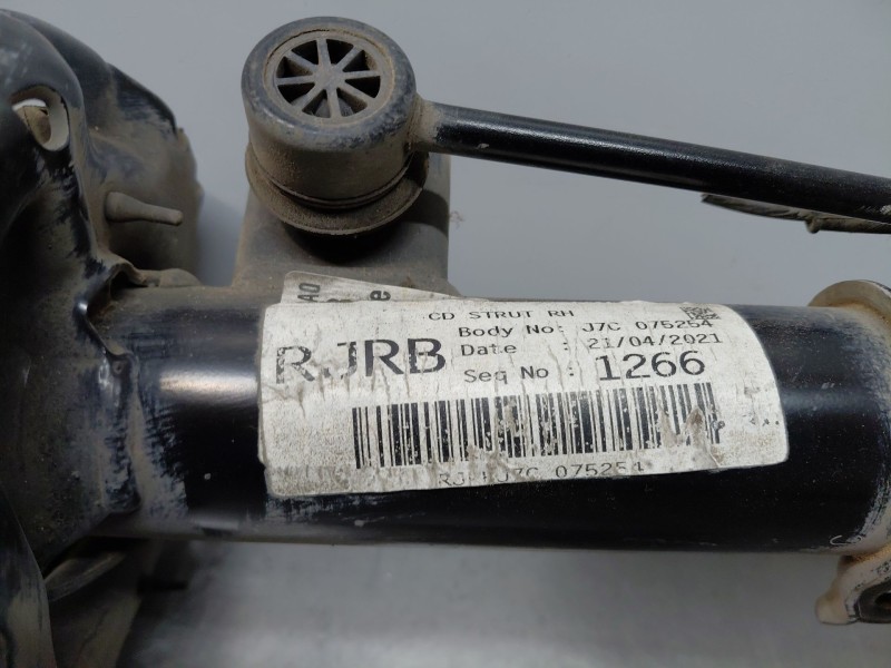 Recambio de amortiguador delantero derecho para kia xceed tech referencia OEM IAM 54661J7RA0  