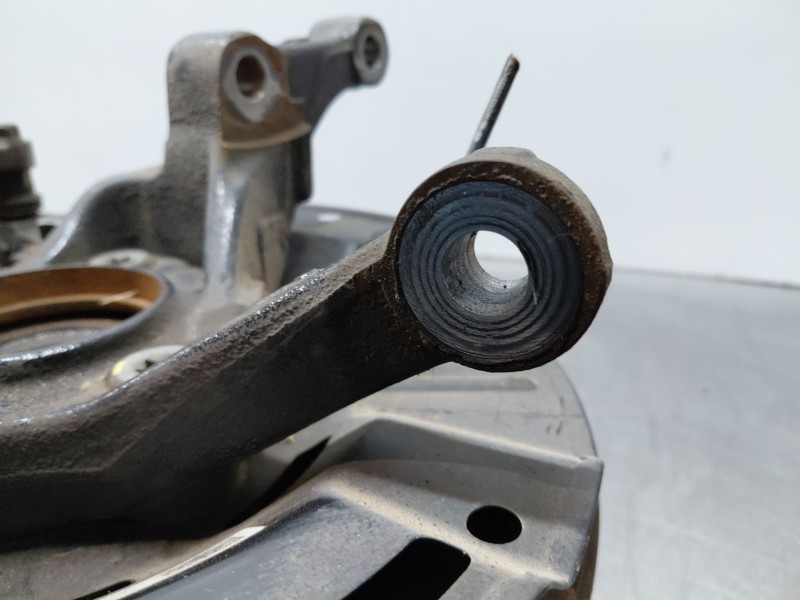 Recambio de mangueta delantera derecha para kia xceed tech referencia OEM IAM 51716J7AA0  