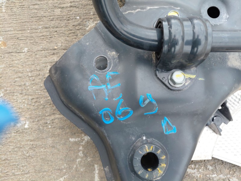 Recambio de puente delantero para kia xceed tech referencia OEM IAM   