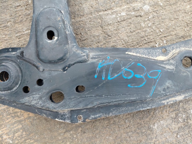 Recambio de puente delantero para dacia lodgy laureate referencia OEM IAM 544010575R 544011591R 