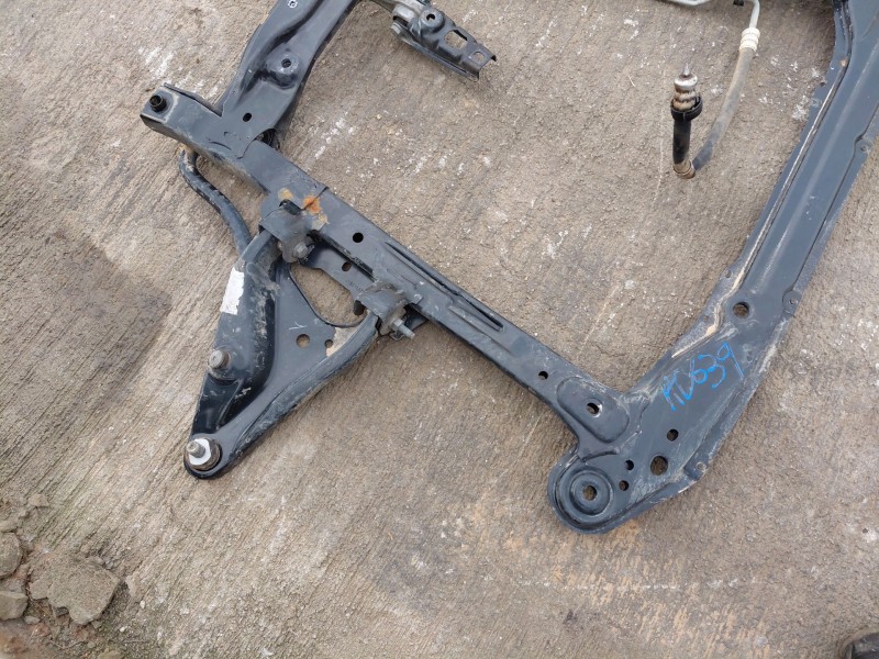 Recambio de puente delantero para dacia lodgy laureate referencia OEM IAM 544010575R 544011591R 