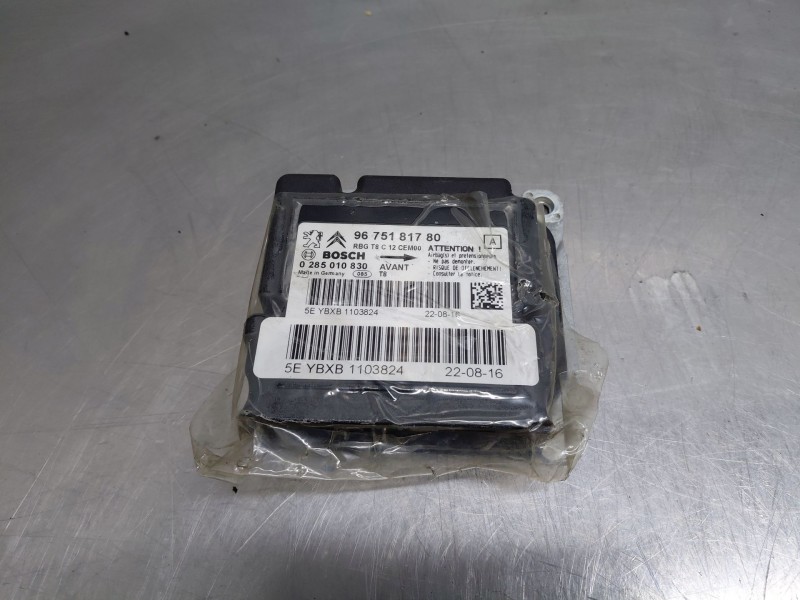 Recambio de centralita airbag para peugeot 5008 allure referencia OEM IAM 9675181780 0285010830 