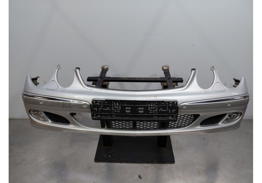 Recambio de paragolpes delantero para mercedes-benz clase e (w211) e 270 cdi (211.016) referencia OEM IAM A2118800140  