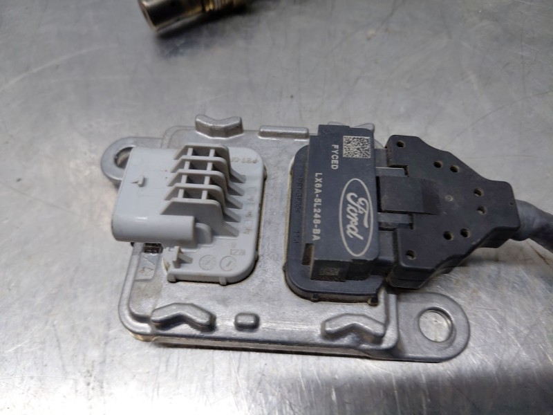 Recambio de sonda lambda para ford focus st-line referencia OEM IAM LX6A5L248BAFYCED A3C02860600 LX6A5L248BA