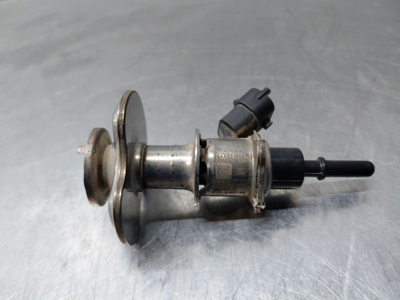 Recambio de inyector para ford focus st-line referencia OEM IAM KV615J281AB  
