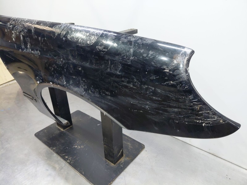 Recambio de aleta delantera derecha para mercedes-benz clase e (w211) berlina 220 referencia OEM IAM A2118801418  