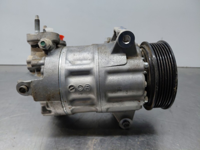 Recambio de compresor aire acondicionado para ford focus st-line referencia OEM IAM 2634805  