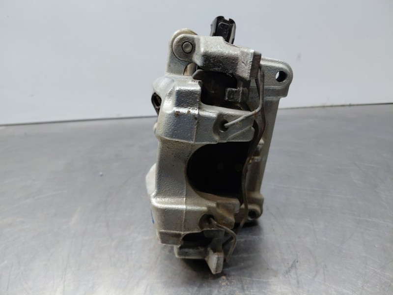 Recambio de pinza freno trasera derecha para ford focus st-line referencia OEM IAM 2575177 2519469 