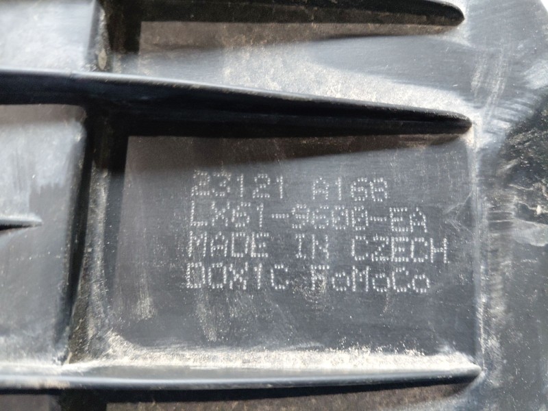 Recambio de filtro aire para ford focus st-line referencia OEM IAM 2256960  