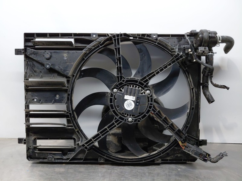 Recambio de electroventilador para ford focus st-line referencia OEM IAM 2213993  