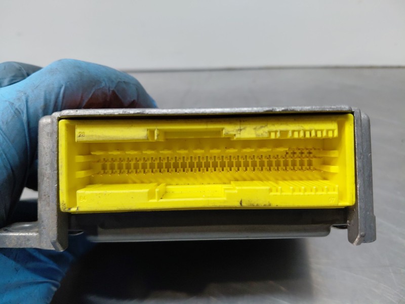 Recambio de centralita airbag para mercedes-benz clase e (w211) berlina 220 referencia OEM IAM A0028203526  