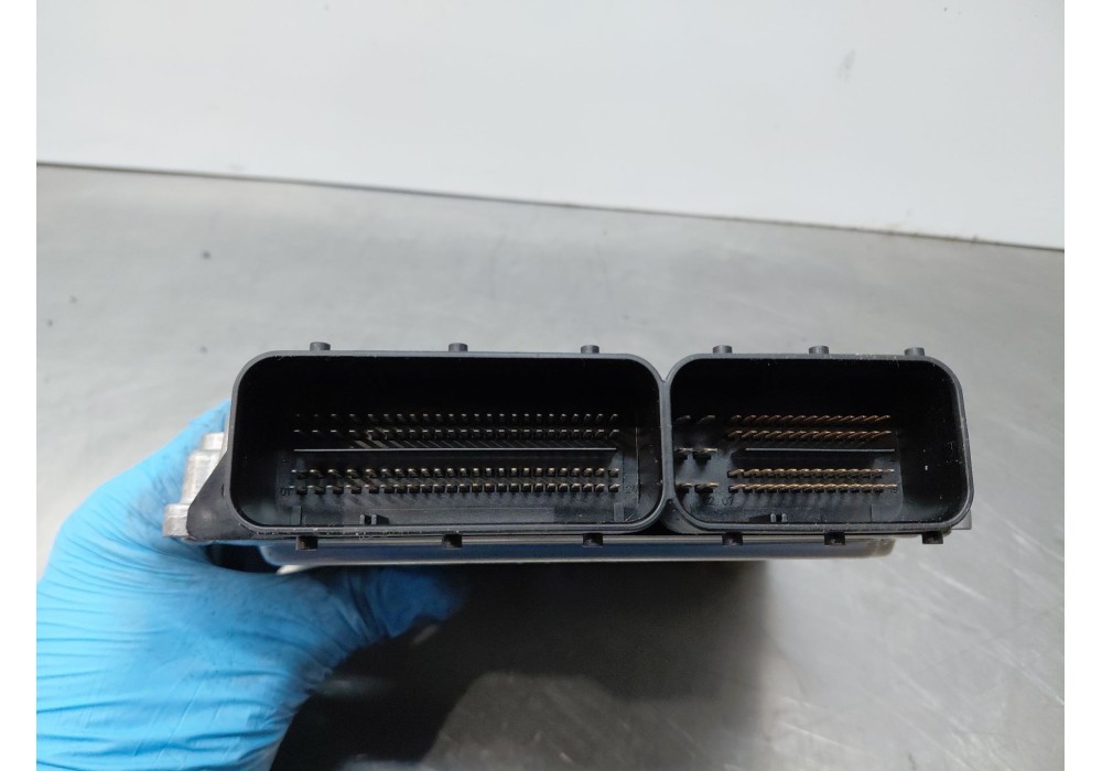 Recambio de centralita motor uce para mercedes-benz clase e (w211) berlina 220 referencia OEM IAM A6461530179 0281010706 