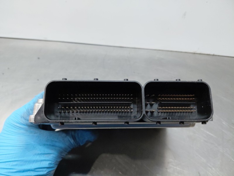 Recambio de centralita motor uce para mercedes-benz clase e (w211) berlina 220 referencia OEM IAM A6461530179 0281010706 